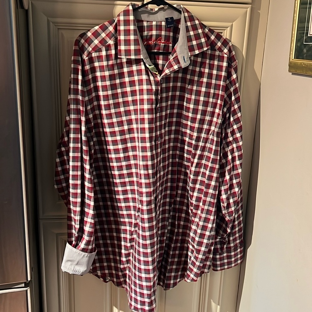 Robert Graham men’s checkered plaid button down shirt